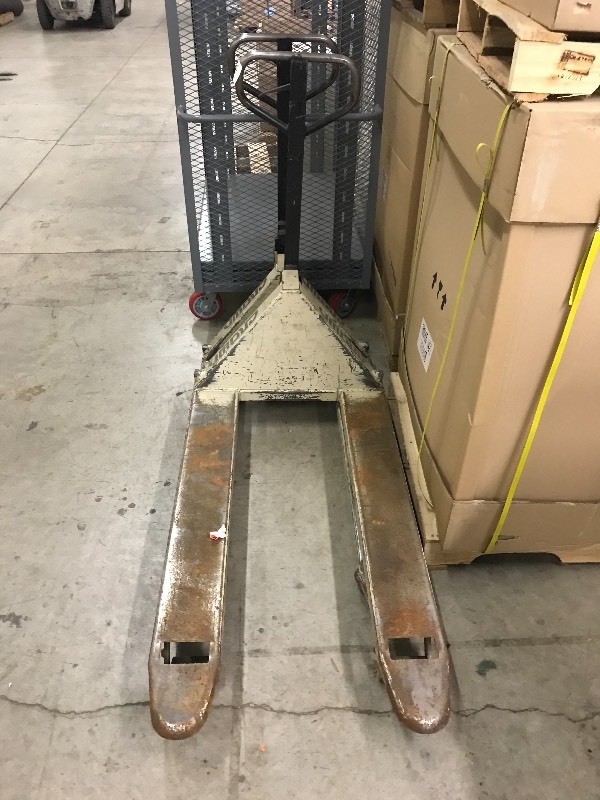 2 PALLET JACKS