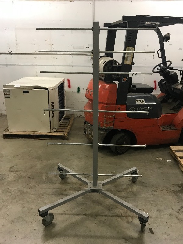 ROLLING RACK