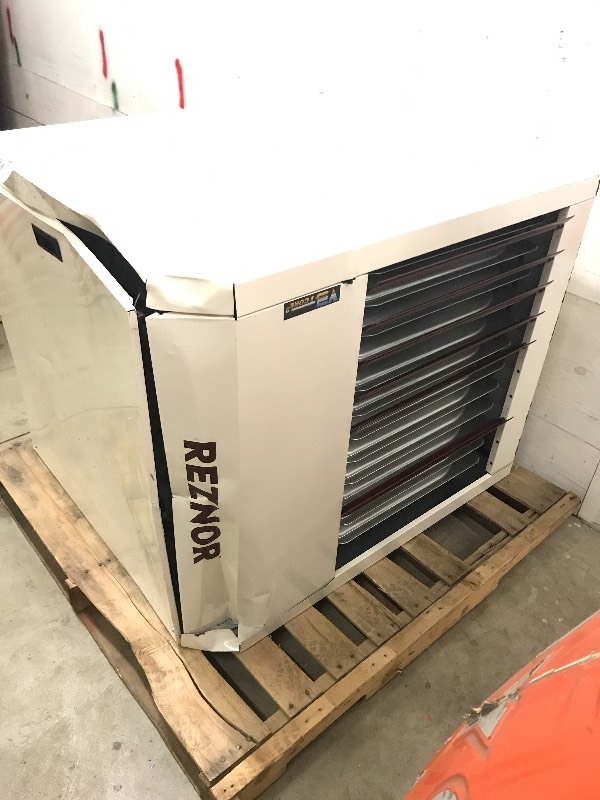 REZNOR GAS HEATER
