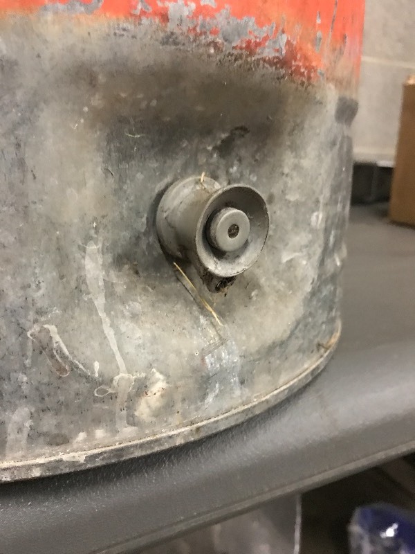 INSULATED DRINK DISPENSER