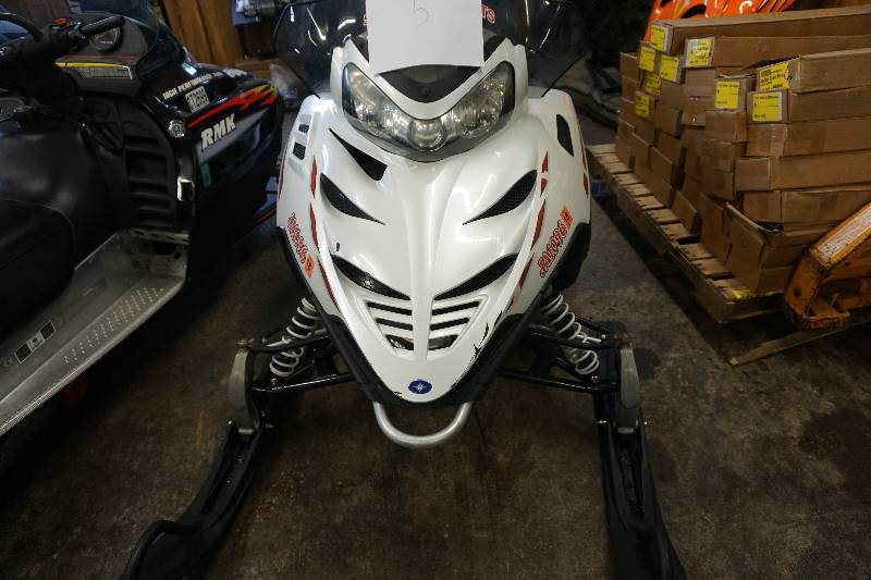 lot 5 image: 2011 Polaris LXT IQ 550