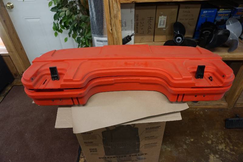lot 19 image: Polaris ATV Cargo Box