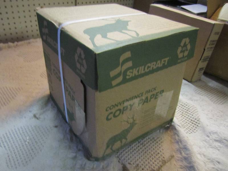 lot 28 image: Box of 2500 Sheets Printer Paper Bu...
