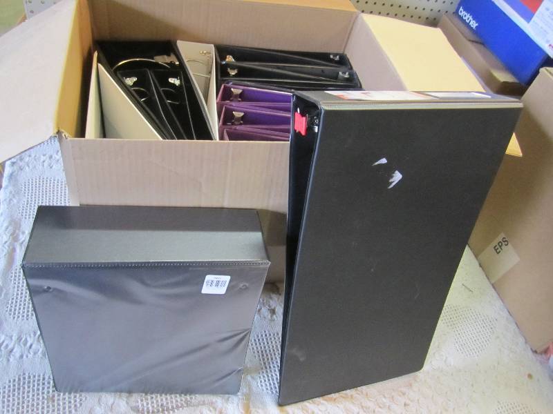 lot 36 image: Lot of 19 Misc 3-Ring Binders ...
