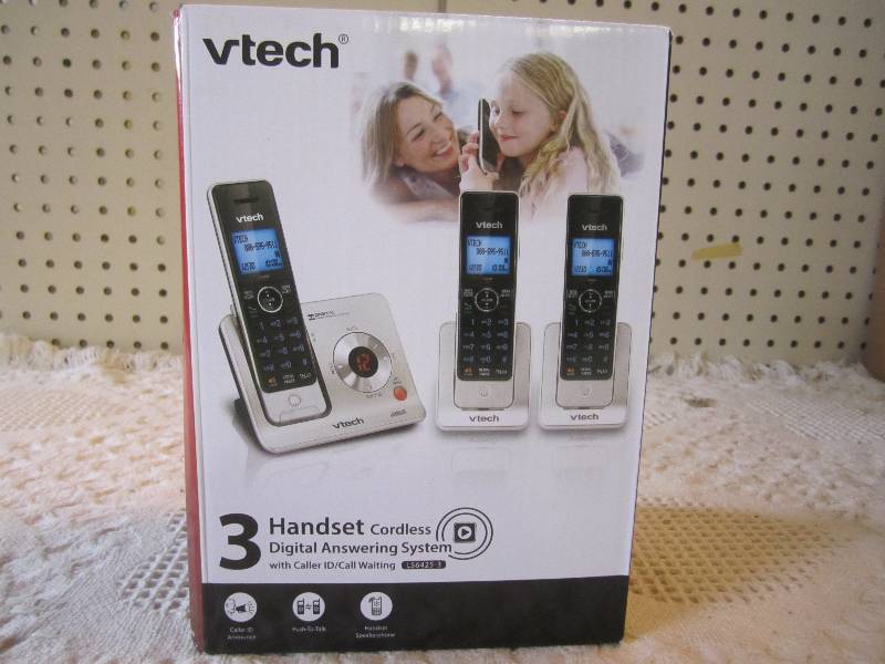 lot 43 image: V-Tech 3 Handset Cordless Digital A...