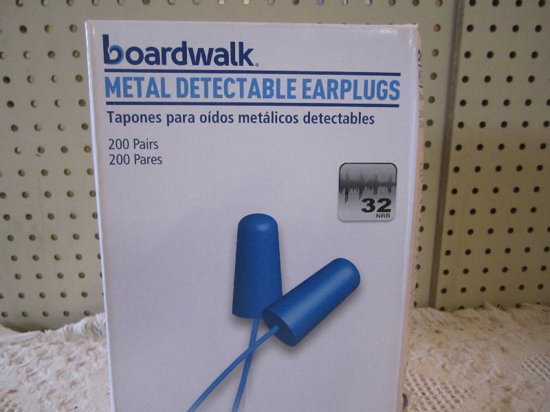 lot 65 image: Box of 200 Pair Boardwalk Corded De...