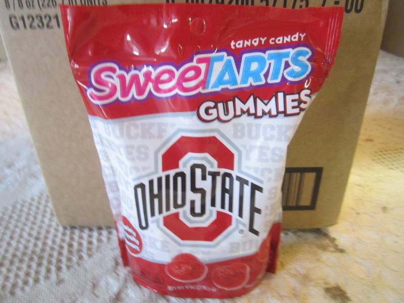 lot 96 image: Case of 8 Bags Sweetarts Gummies 8 ...