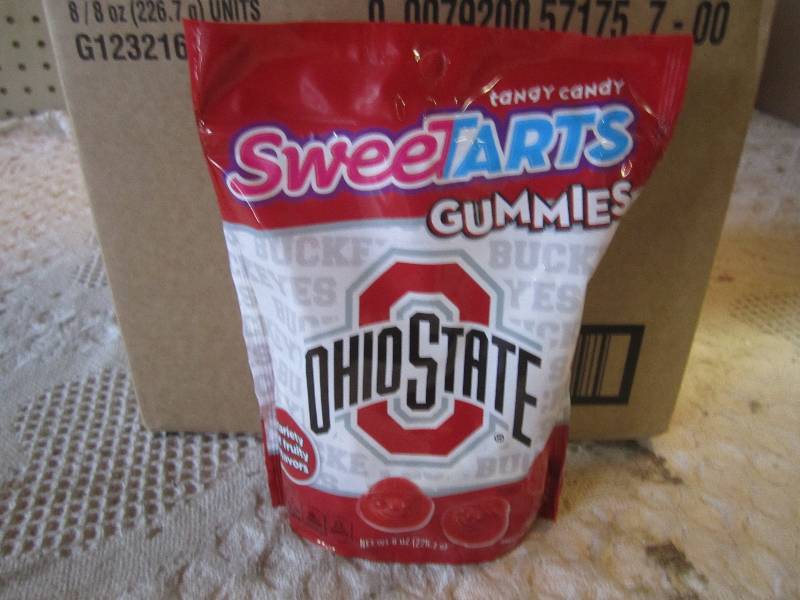 lot 99 image: Case of 8 Bags Sweetarts Gummies 8 ...