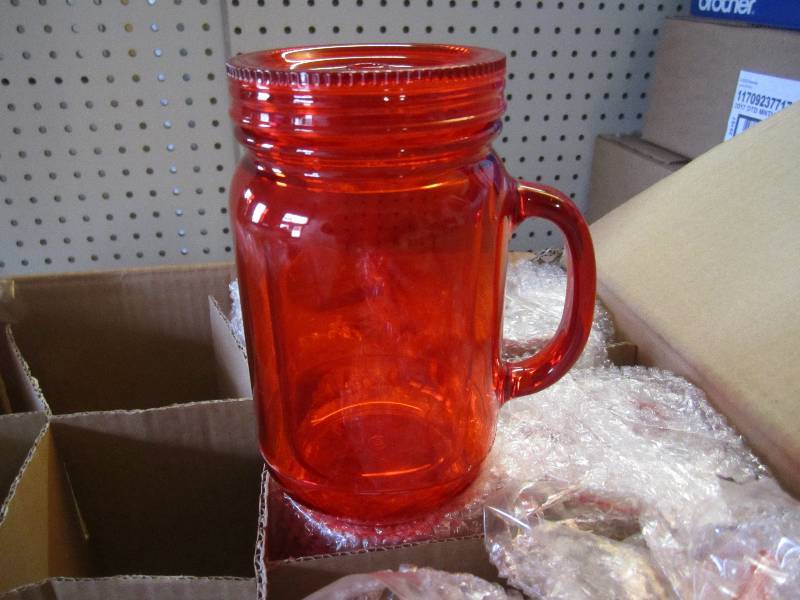 lot 108 image: Lot of 17 Plastic Mason Jar Tumbler...