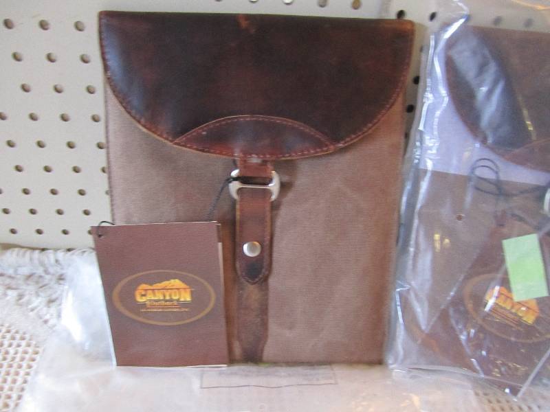 lot 157 image: Lot of 2 Canyon Outback Leather Box...