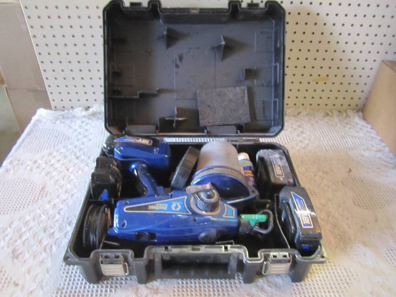 lot 158 image: Graco Cordless ProShot Fine Finish ...