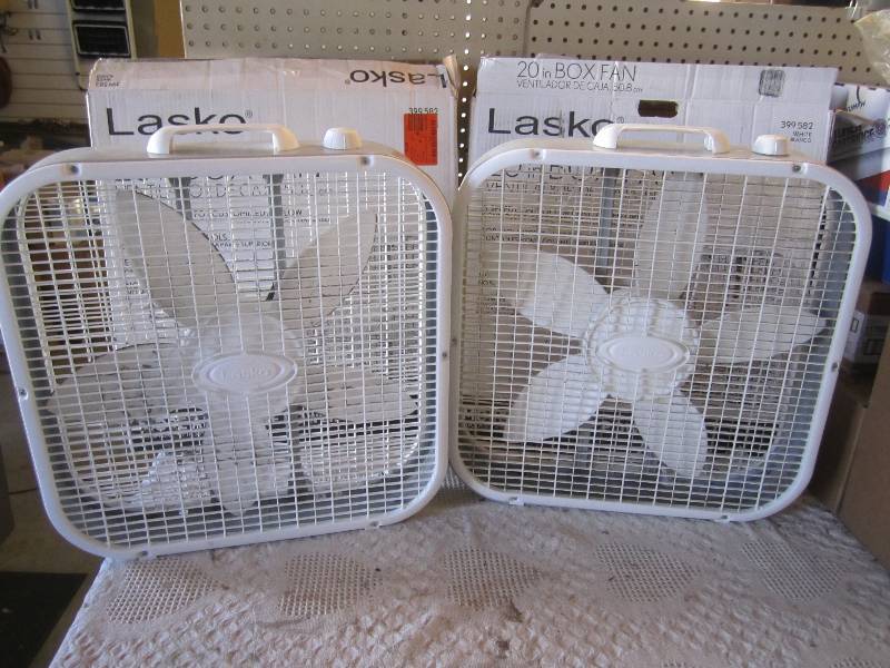 lot 237 image: Lot of 2 Lasko 20 Box Fans Both us...
