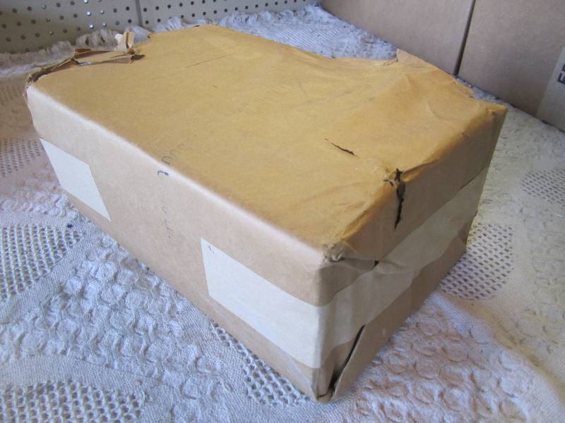 lot 284 image: Pack of 500 - 10 Pound Grocery Bags...