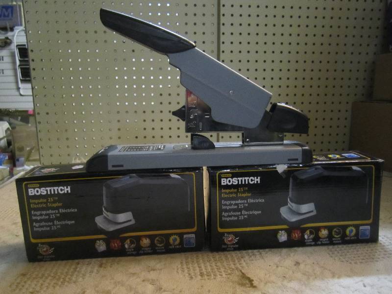 lot 298 image: Lot of 2 Electric Staplers and 1 Ma...