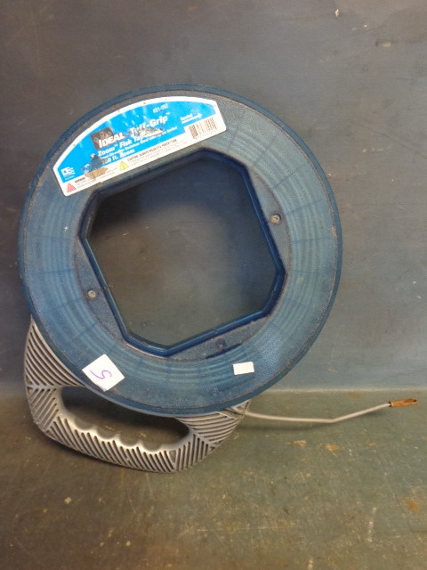 lot 5 image: Ideal Tuff Grip Fish Tape