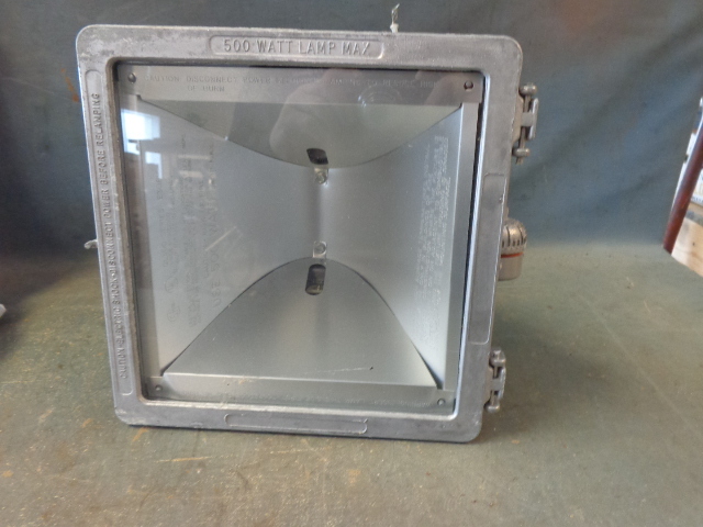 lot 76 image: Flood Light