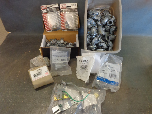 lot 96 image: Electrical connectors, Straps and Brackets