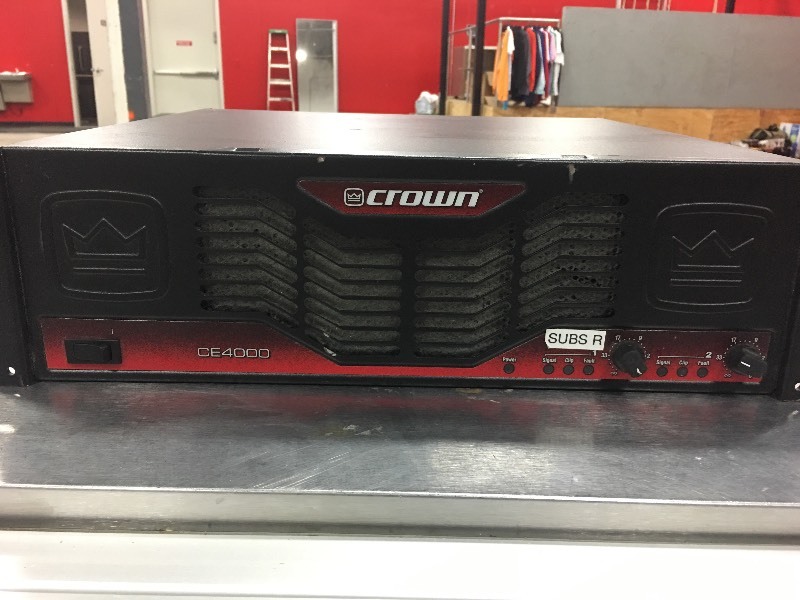 lot 9 image: CROWN CE4000 POWER AMP