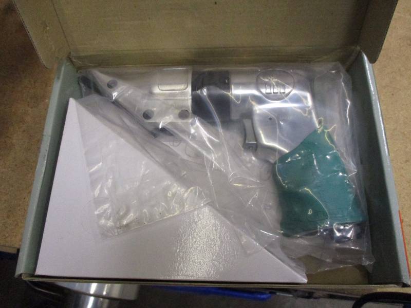 Air Metal Shear