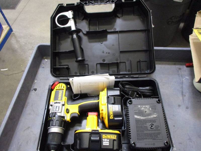 12 18V Hammerdrill Driver
