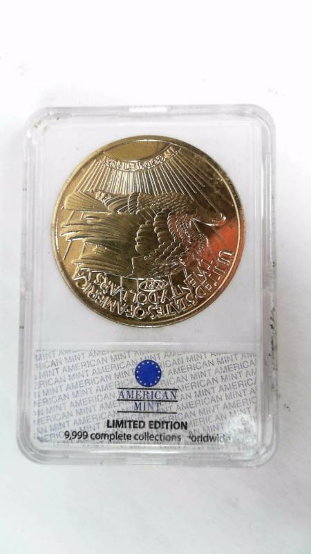 lot 4 image: American Mint - 1933 Gold Eagle Replica Coin - Copper layered in 24K Gold
