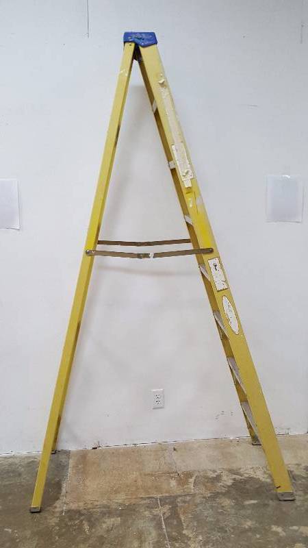 lot 2931 image: Werner 8 Folding Fiberglass Yellow Step Ladder