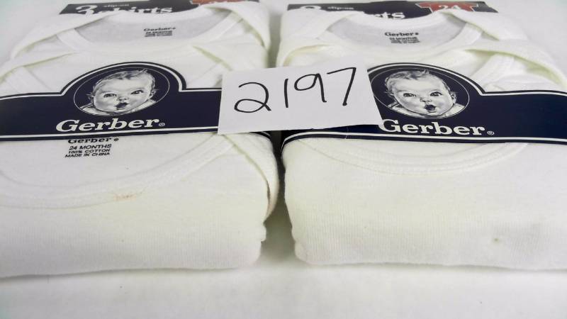 lot 2197 image: 6pc. Gerber Slip-On Shirts - Size 24 Months - 2 marks on shirts