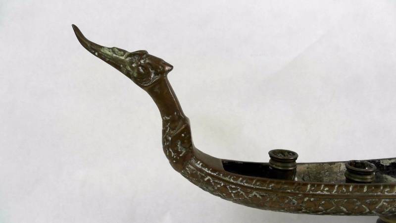 lot 2218 image: Solid Brass Dragon Boat Candlestick Candle Holder Siam (Thailand) - 30