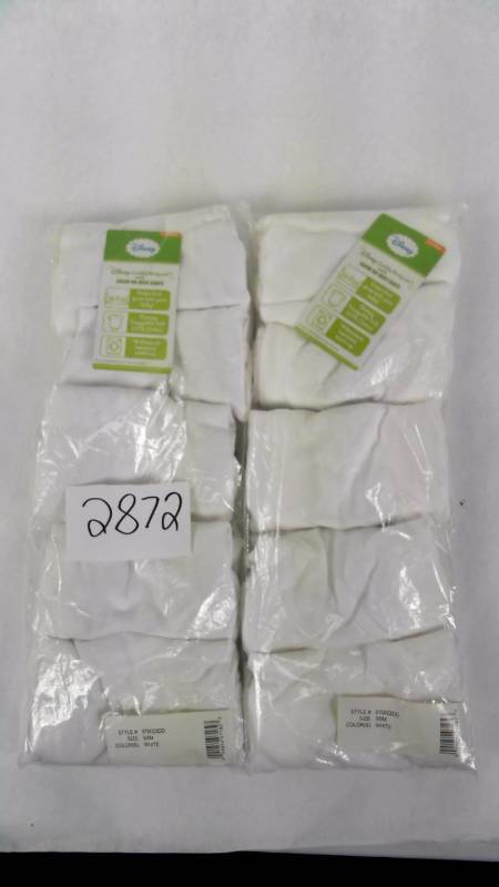 lot 2872 image: 10 pc. Disney Cuddly Bodysuit with Grow-An-Inch Snaps - Size 3-6 Months