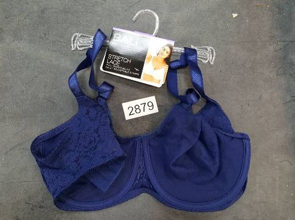 lot 2879 image: Bali Lace Seamless Underwire Blue 38 C