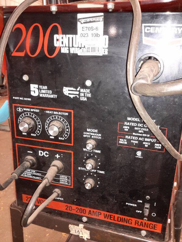 Century 200 Mig Wire Feed Welder for Parts South St Paul School