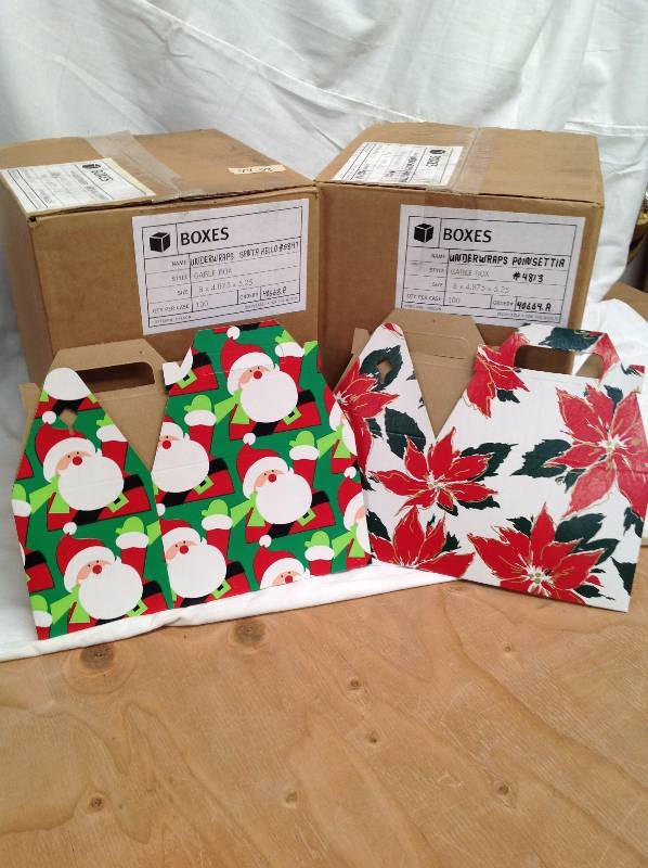 lot 49 image: 200 Gable Boxes- One Box of Poinsettias and One Box of Santas