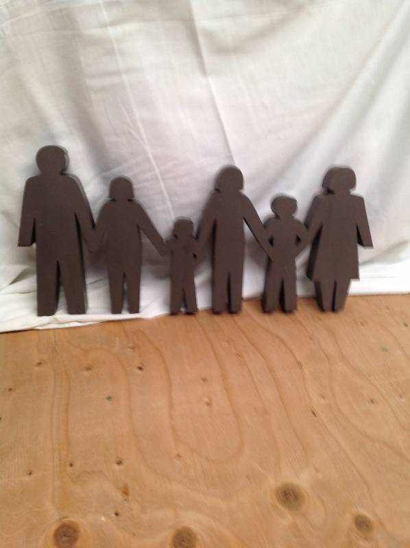 lot 93 image: Metal Family Wall Decor