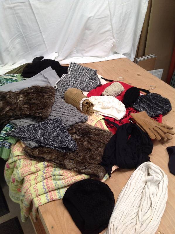lot 108 image: Womens LargeXL sweaters and hats