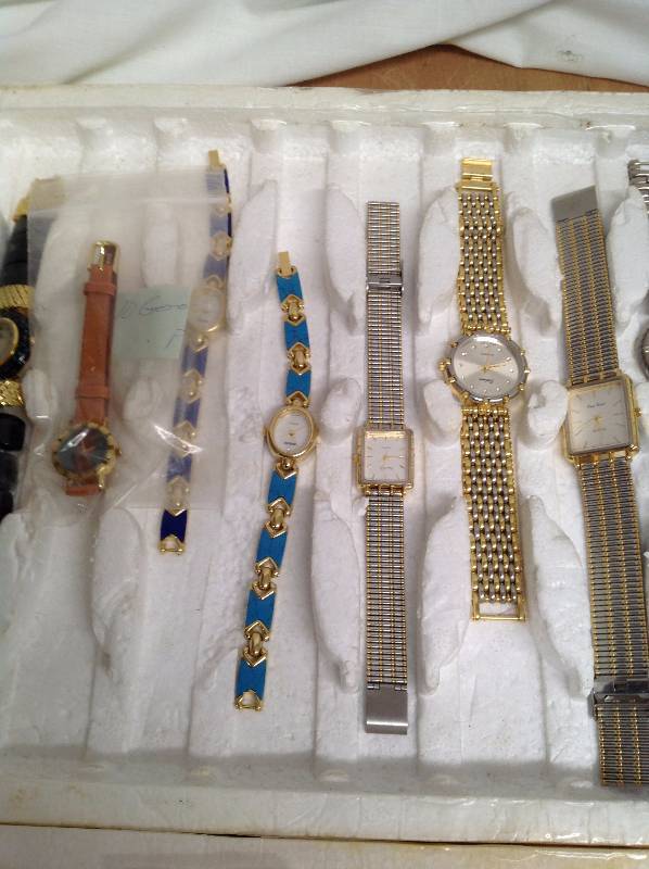lot 111 image: 20 watches