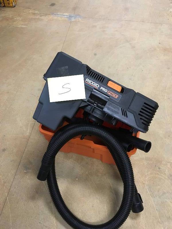 lot 5 image: Ridgid WD4522 - BlackOrange Handheld Cleaner -No Filter - Open Box in working conditions