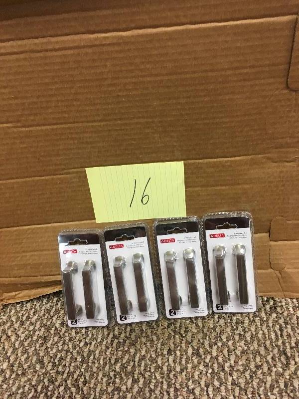 lot 16 image: Delta Mandara 3 in. Brushed Satin Nickel Cabinet Pull (2-Pack) - Lot of 4 - Open Box