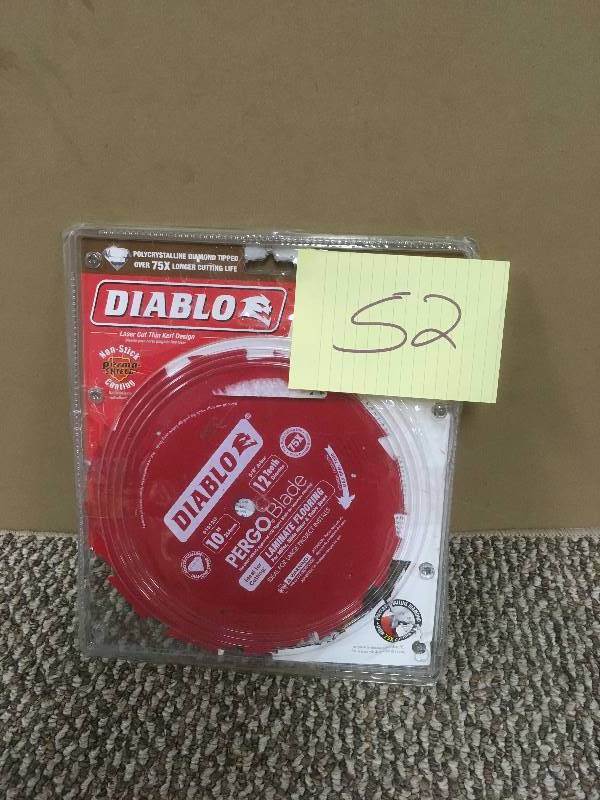 lot 52 image: Diablo 10 12 TePERGO Blade Ideal for cutting Laminate Flooring - Open box