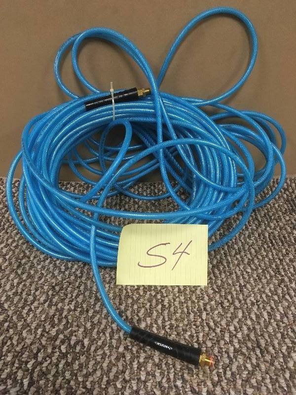 lot 54 image: Hose - Open Box
