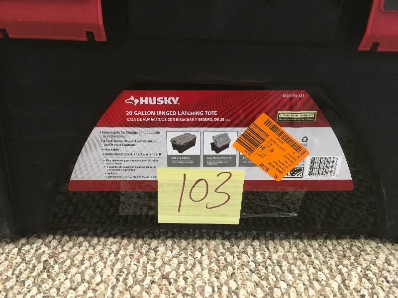 lot 103 image: Husky 20 Gallon Higed Latching Tote - Open Box