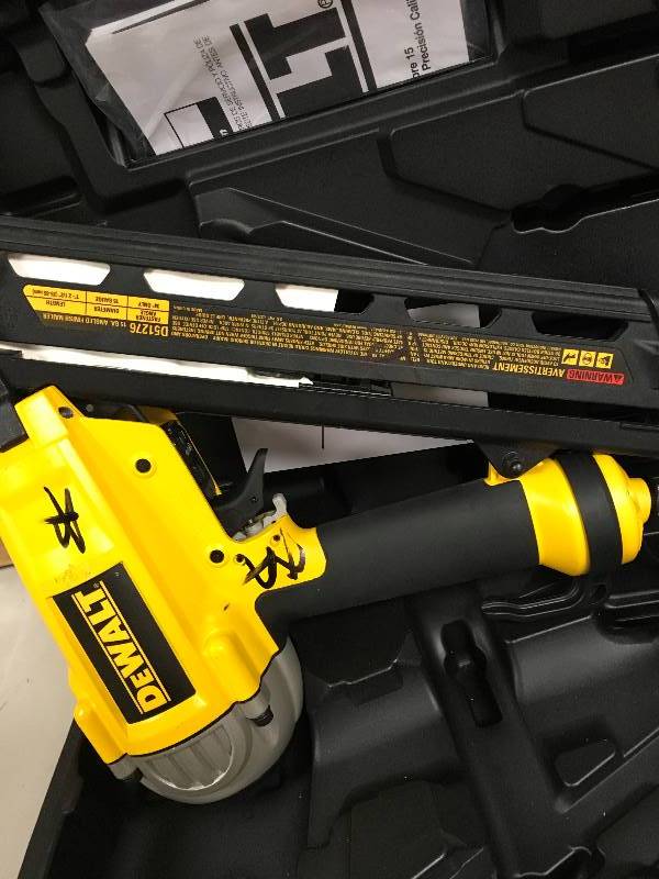 DeWalt 20 Degree Framing Nailer - Open Box in working conditions