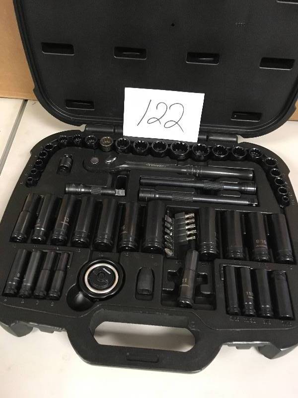 Husky 38 in. Drive 100-Position Universal SAE and Metric Mechanics Tool Set (60-Piece) - Open Box