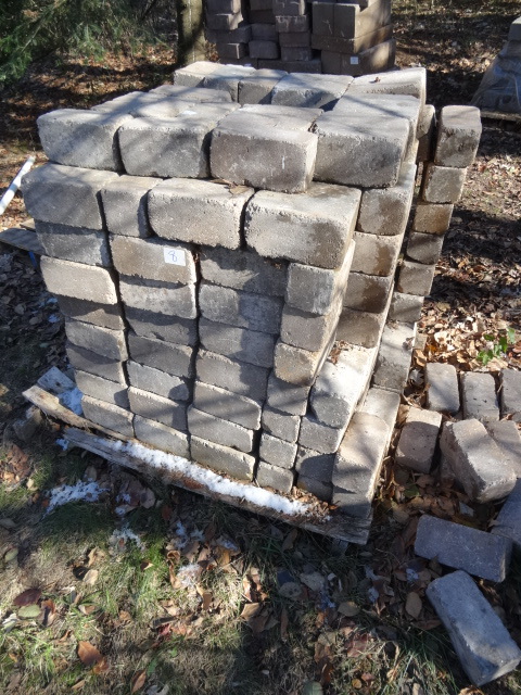 lot 8 image: Concrete pavers. 2 sizes. Approx 20...