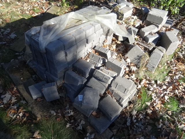 lot 16 image: 2 pallets of pavers. 1st pallet is ...