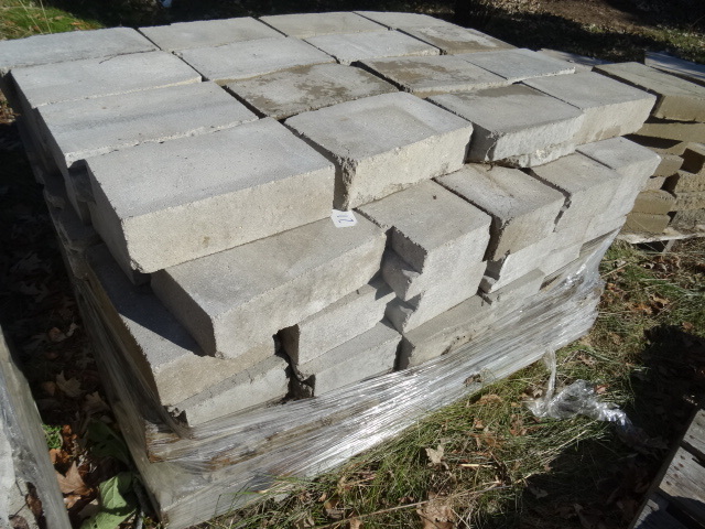 lot 21 image: Retaining wall block. 12 x 8 x 4. A...
