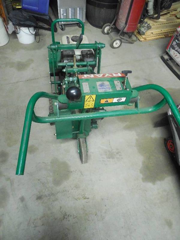 lot 5 image: Ryan Textron Sod Cutter With Honda 5.5