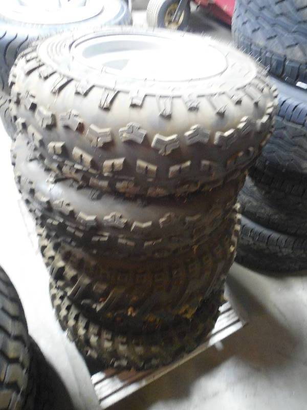 lot 11 image: Set of 4 Atv Tires