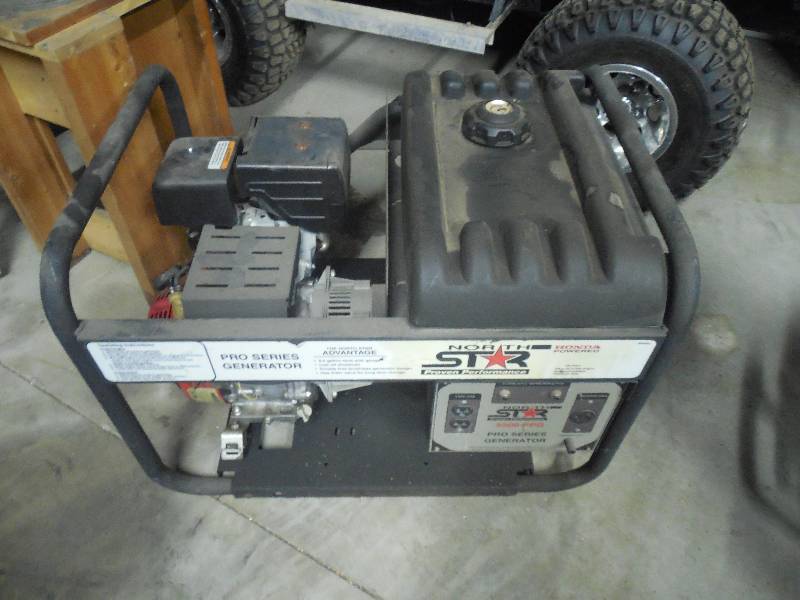 lot 16 image: Northstar 5500 Generator 9hp Honda
