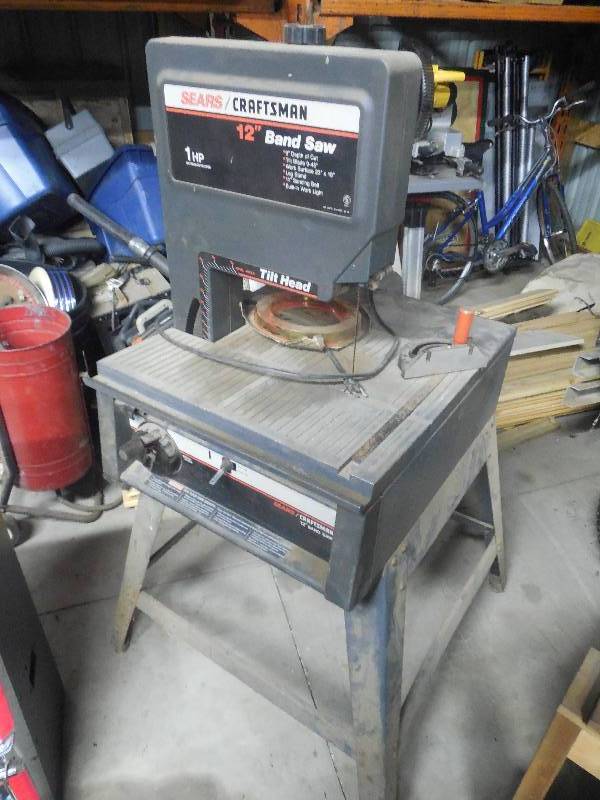 lot 18 image: Sears Craftsman 12 Band Saw