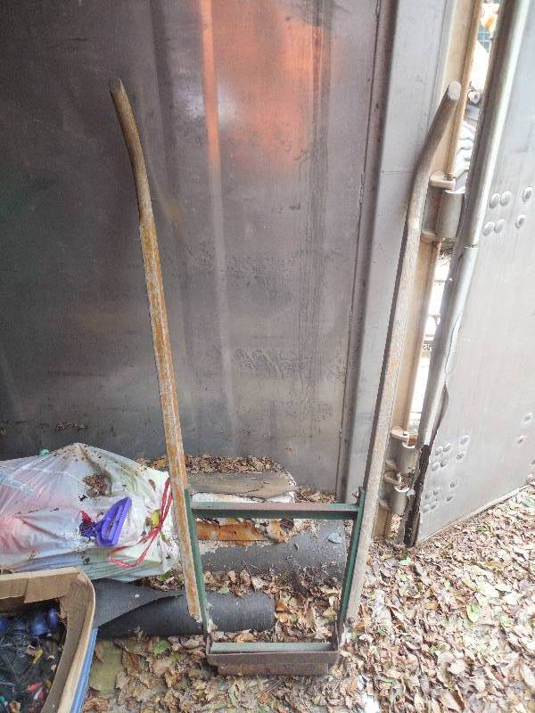 lot 30 image: Kick Sod Cutter-